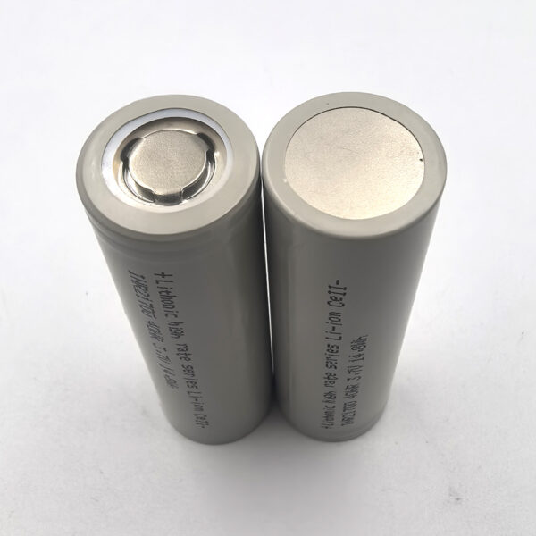 Super cost-effective Continuous discharge at 70A 21700 battery -Lithonic INR21700 40HR - Image 4