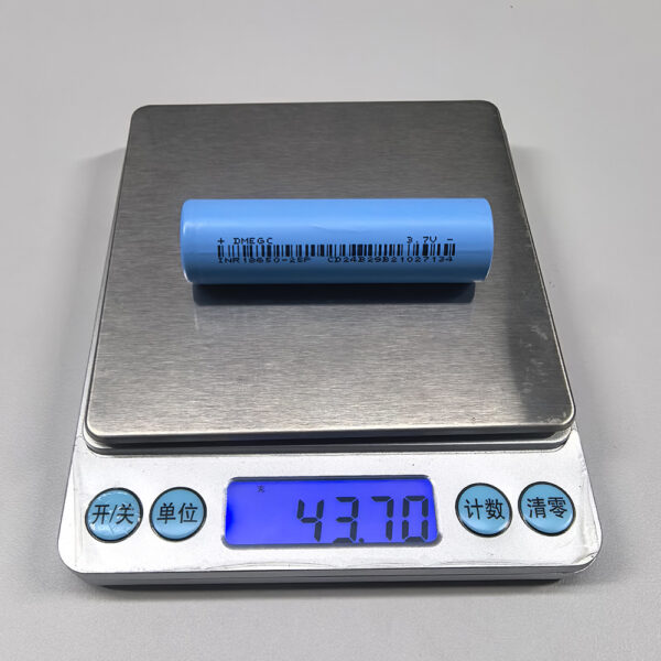 DMEGC INR18650 25P weight