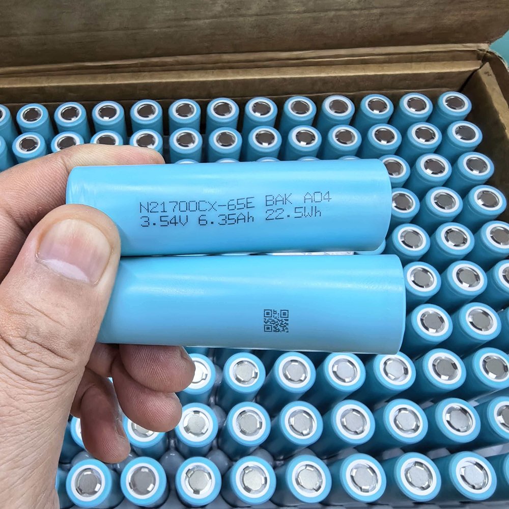 BAK N21700CX-65E 21700 cell