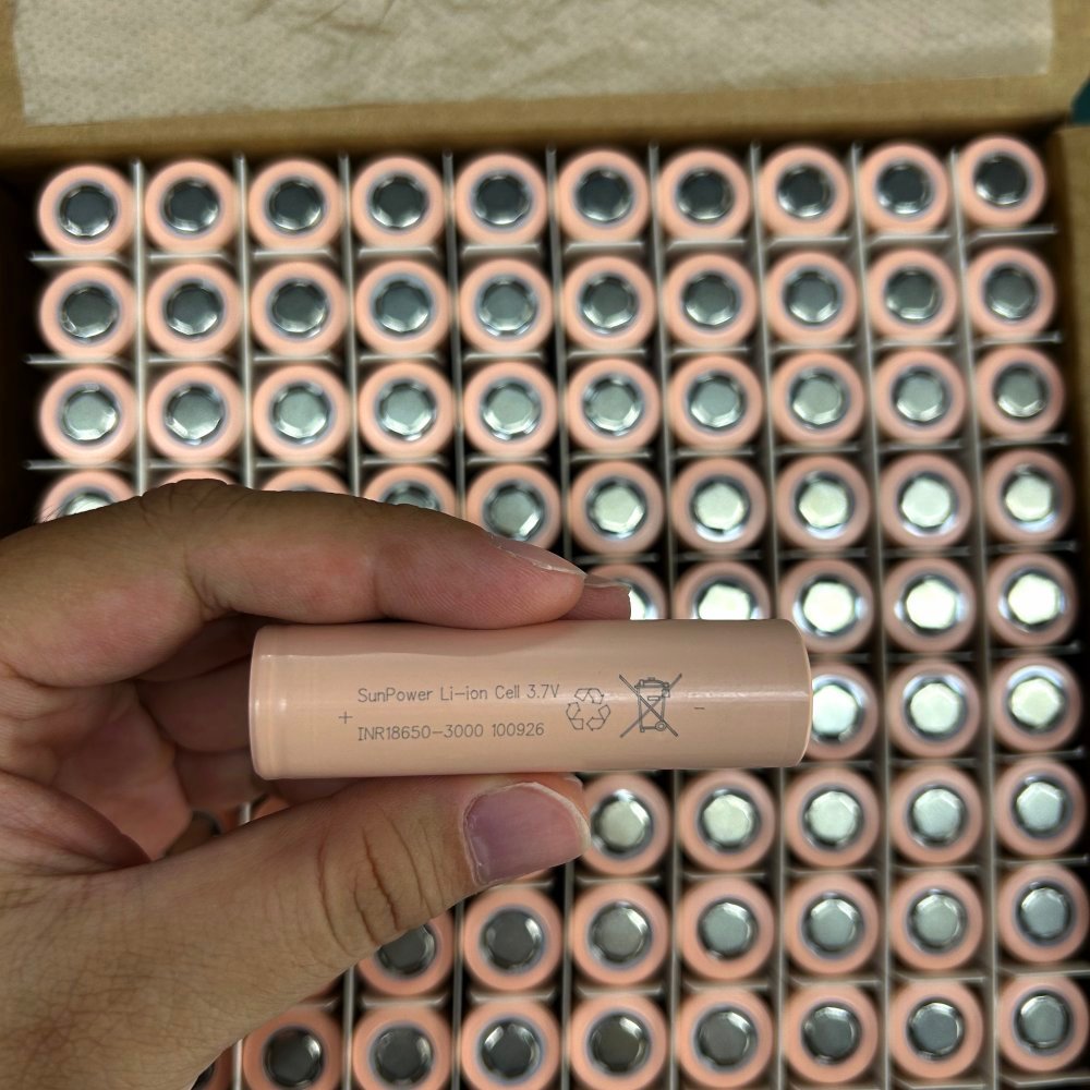 INR18650-3000 3.7V 3000mAh high-drain lithium-ion cell